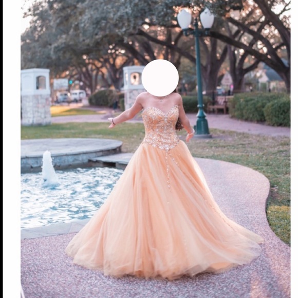 yellow and gold quince dress - Picture 2 of 4